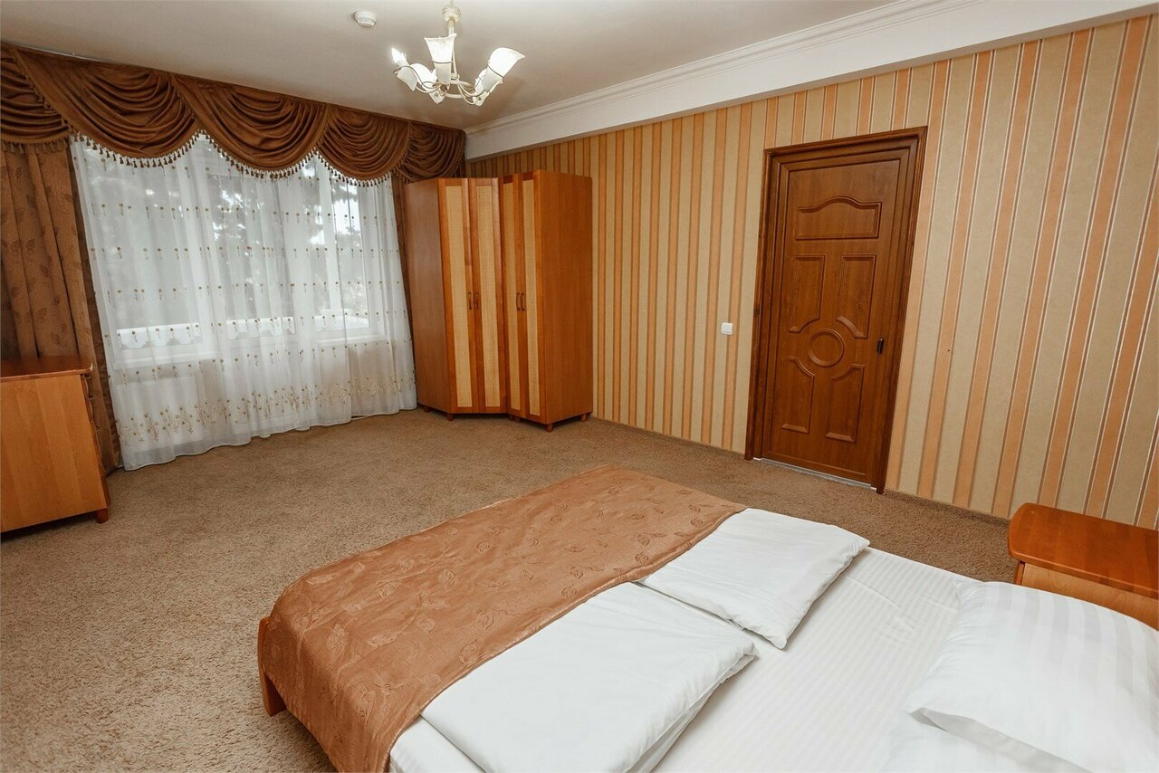 Гостиница Серсиаль Алупка