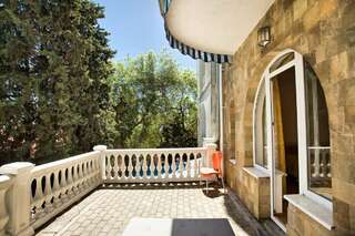 Гостиница Серсиаль Алупка Стандартный четырехместный номер-4