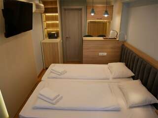 Гостиница Серсиаль Алупка Стандарт 2-местный 16 кв.м.-2