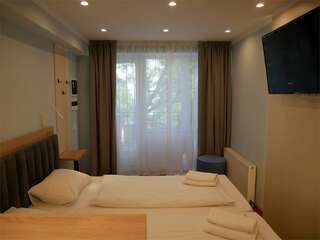 Гостиница Серсиаль Алупка Стандарт 2-местный 16 кв.м.-1