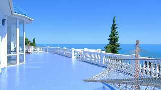 Гостиница Серсиаль Алупка Стандартный четырехместный номер-13