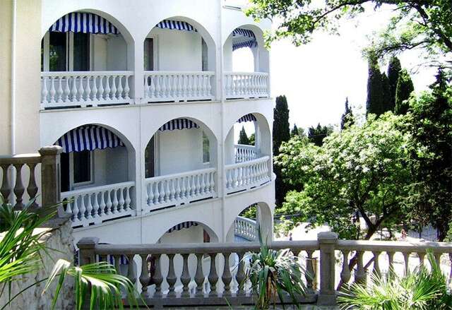 Гостиница Серсиаль Алупка-18